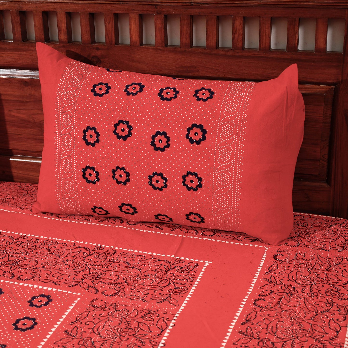 Buy Ajrakh Block Printed Cotton Double Bed Cover with Pillow Covers Online at iTokri.com