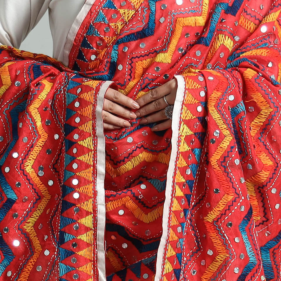 Buy Ranihati Chanderi Silk Zig Zag Hand Embroidery Dupatta