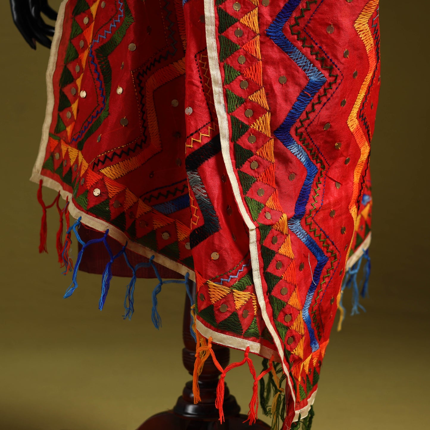 Ranihati chanderi silk zig zag hand embroidery dupatta 14