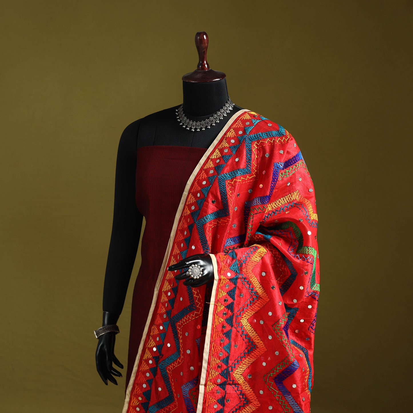 Ranihati chanderi silk zig zag hand embroidery dupatta 15