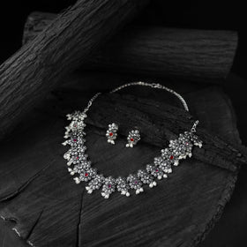 Red - saanjh bela flower oxidised necklace set - handcrafted