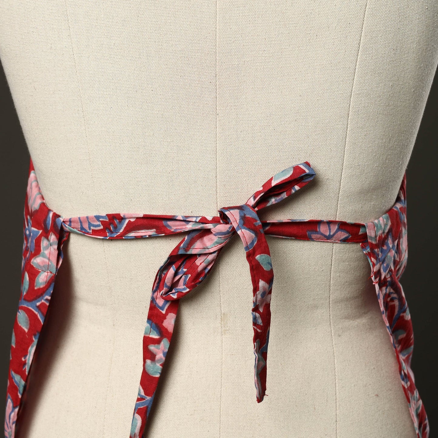 Red - sanganeri cotton apron with pocket 02 - handcrafted