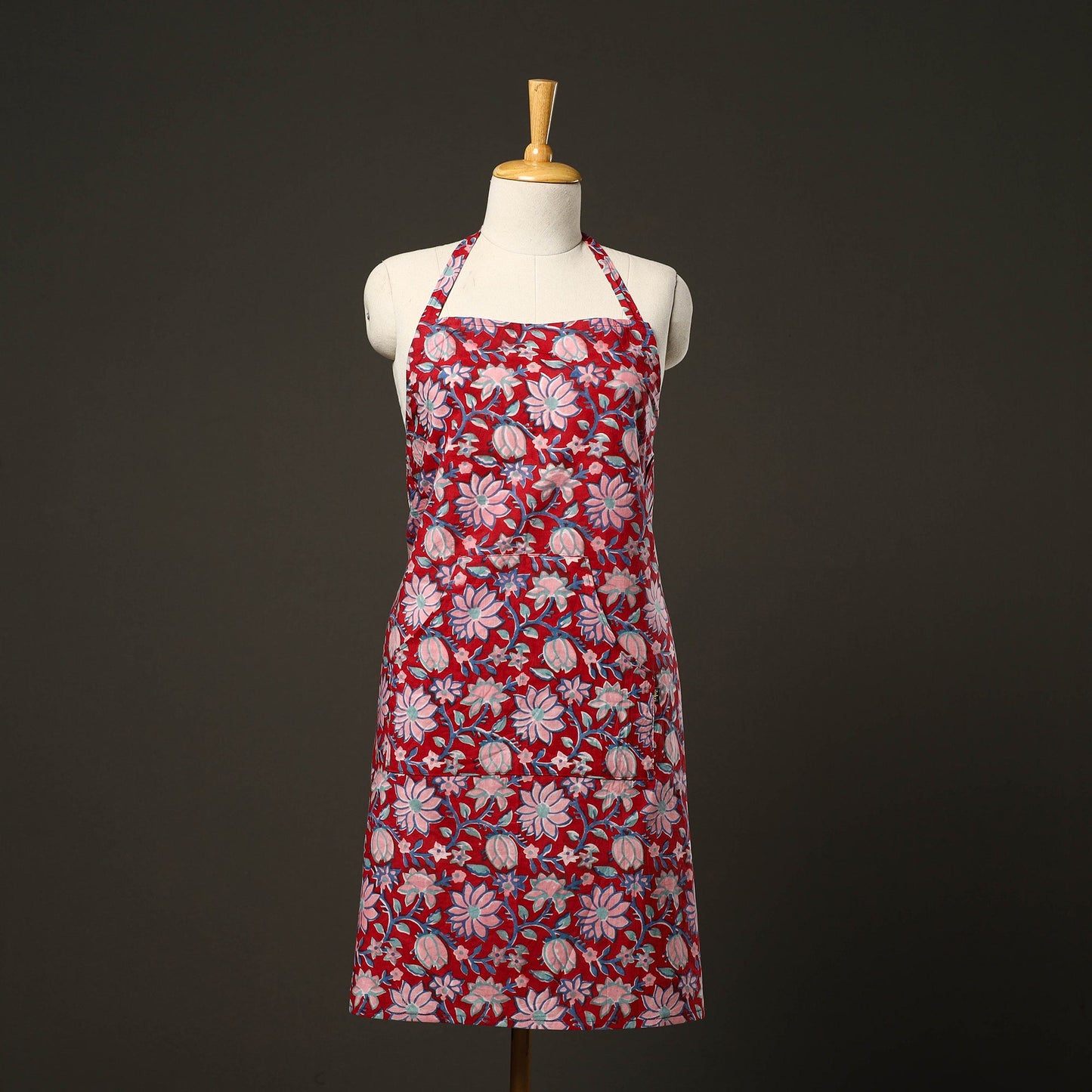 Red - sanganeri cotton apron with pocket 02 - handcrafted