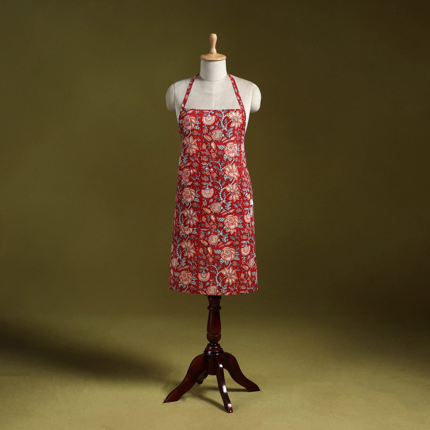 Red - sanganeri hand block print apron with pocket 03