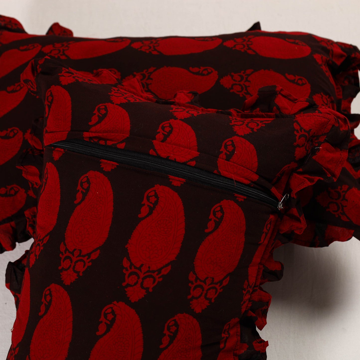 Red - set of 2 bagh cotton frill pillow covers 07