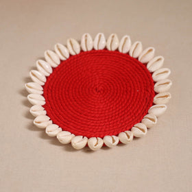 Shell work handcrafted thread coaster 02