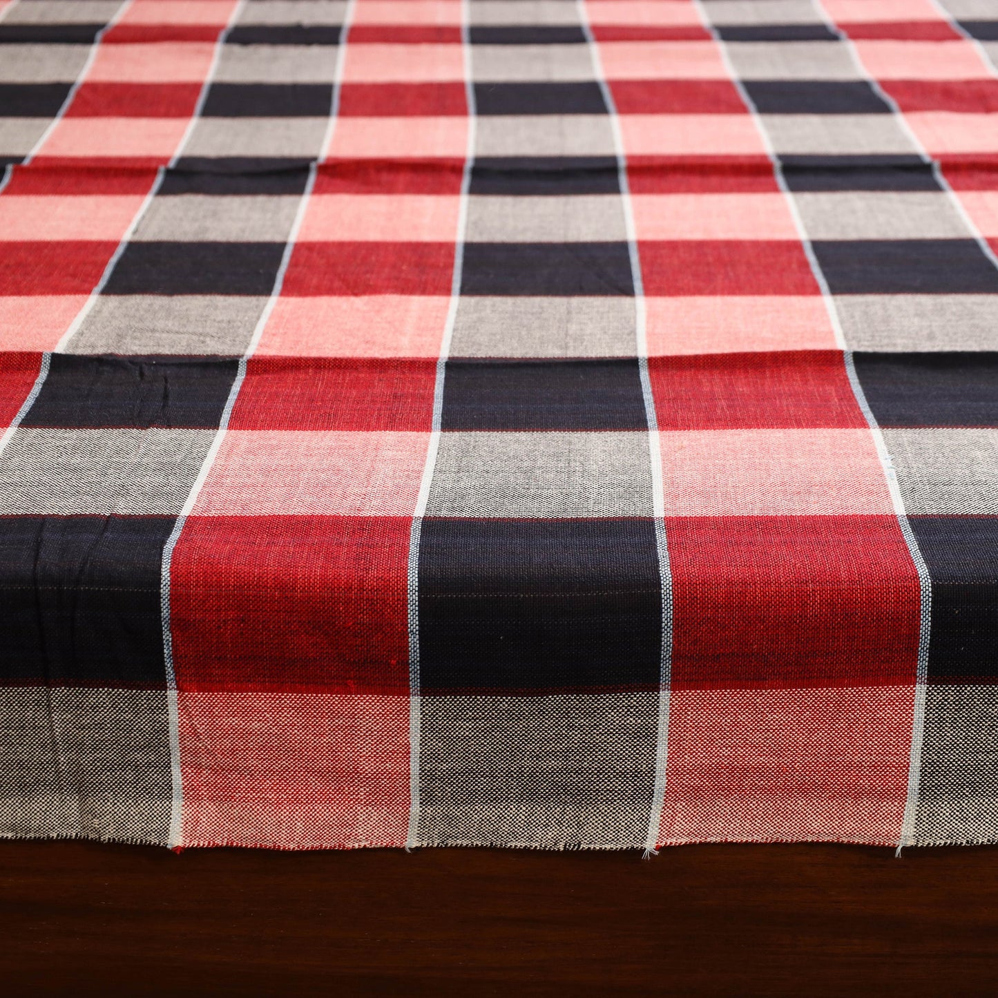 Red - single handloom cotton bed sheet (90 x 60 in) 134