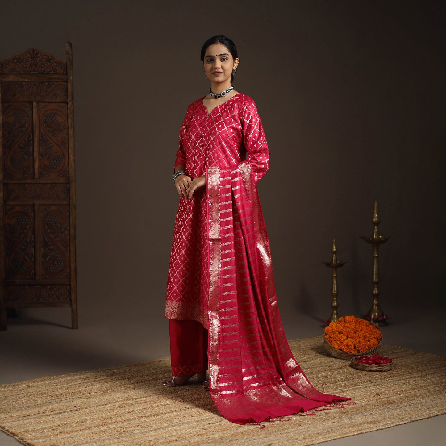 Red - tanchoi silk cotton banarasi kurta set for women (set