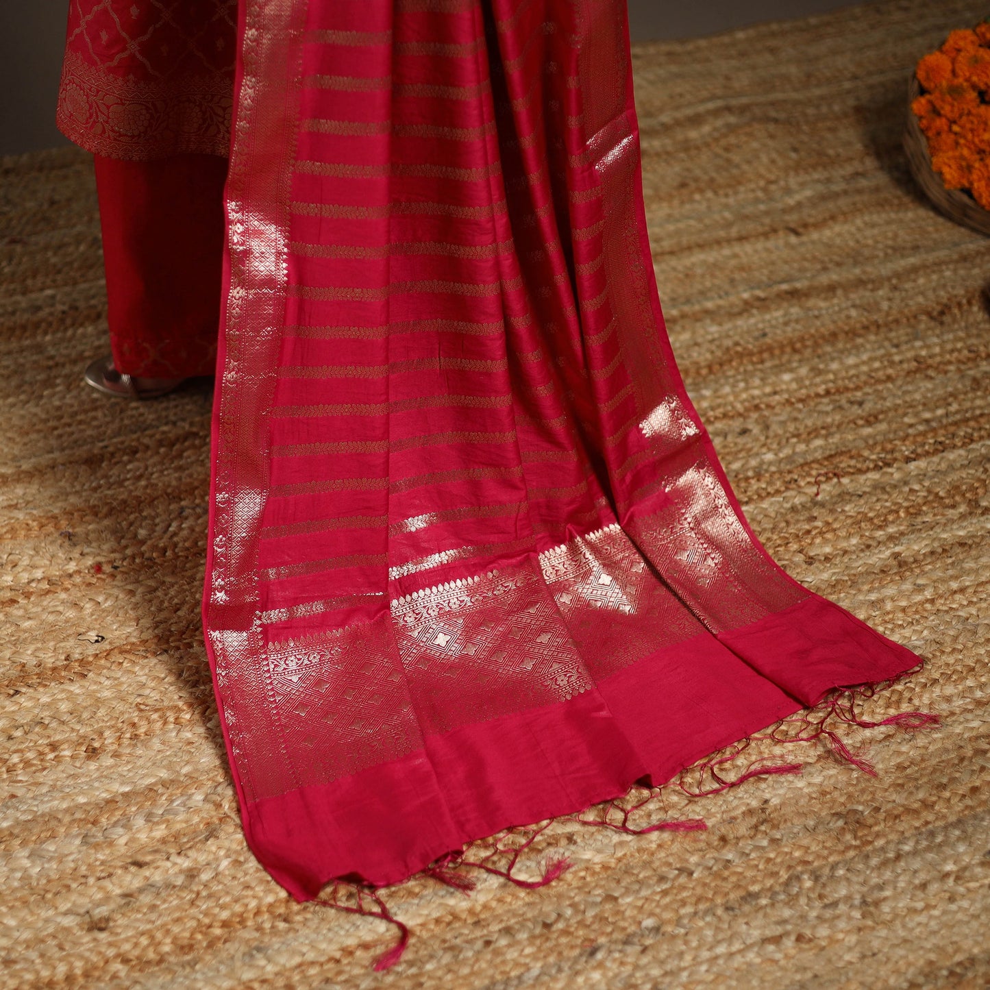 Red - tanchoi silk cotton banarasi kurta set for women (set