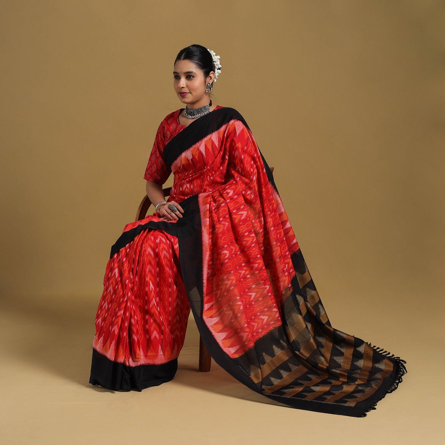 Red Telia Rumal Handloom Cotton Pochampally Double Ikat Saree