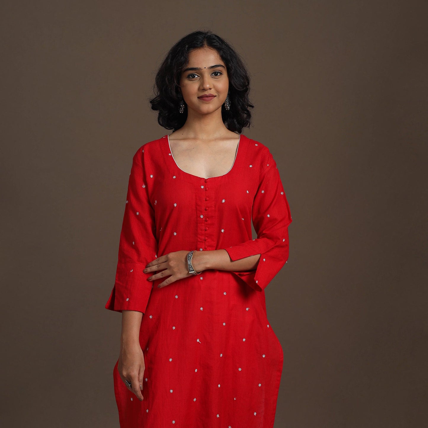 Red - thread buti work cotton plain kurta set (set of 2) 09