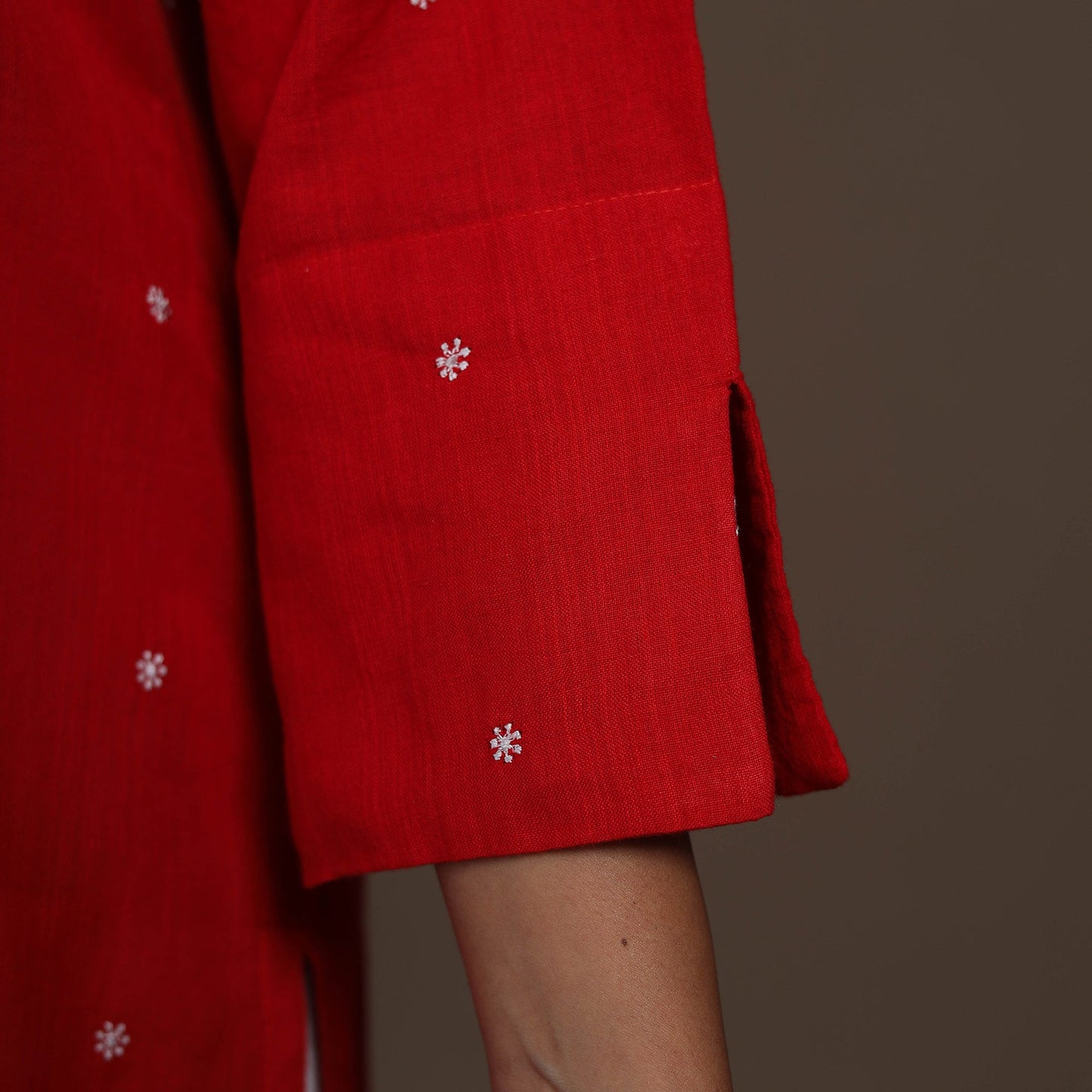 Red - thread buti work cotton plain kurta set (set of 2) 09