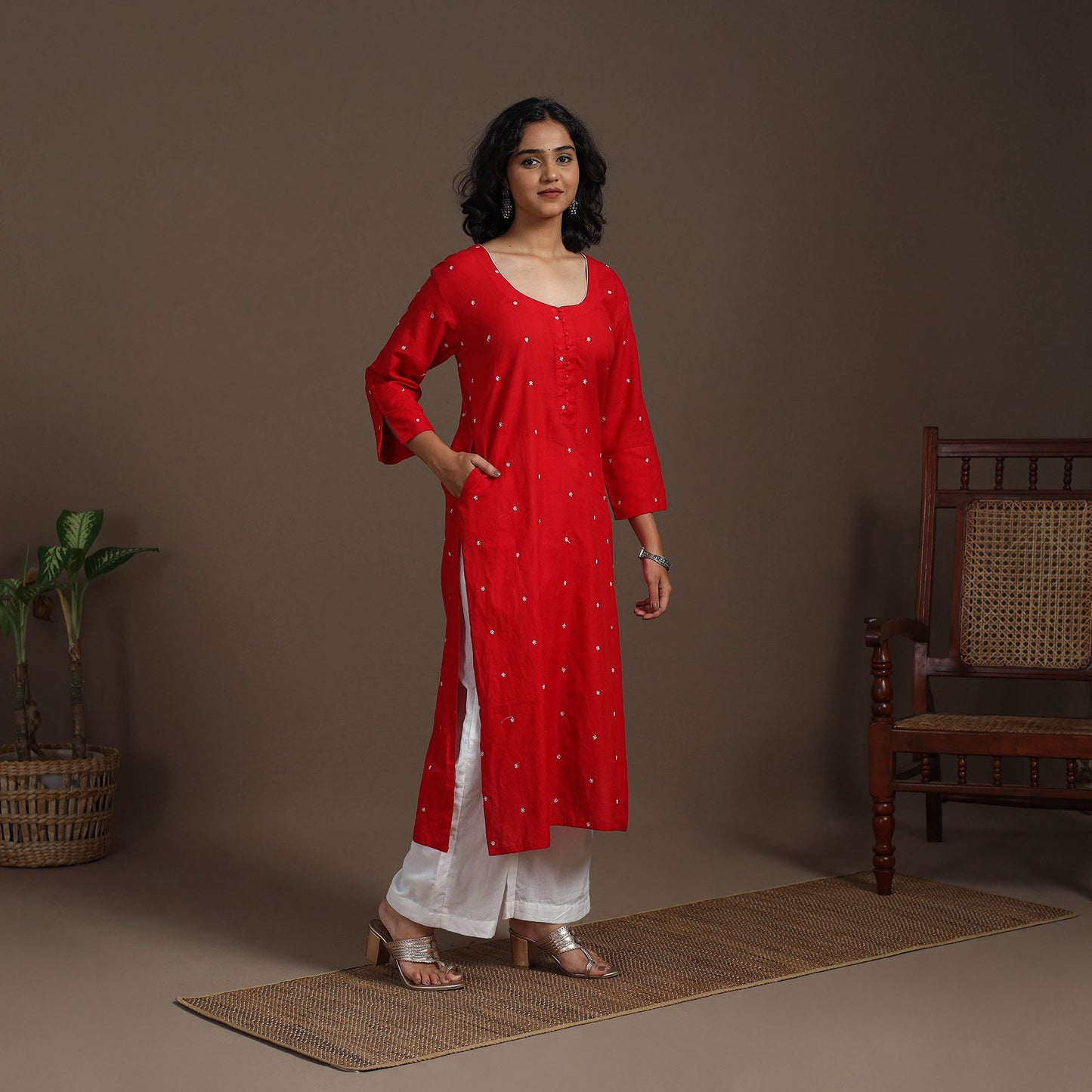 Red - thread buti work cotton plain kurta set (set of 2) 09
