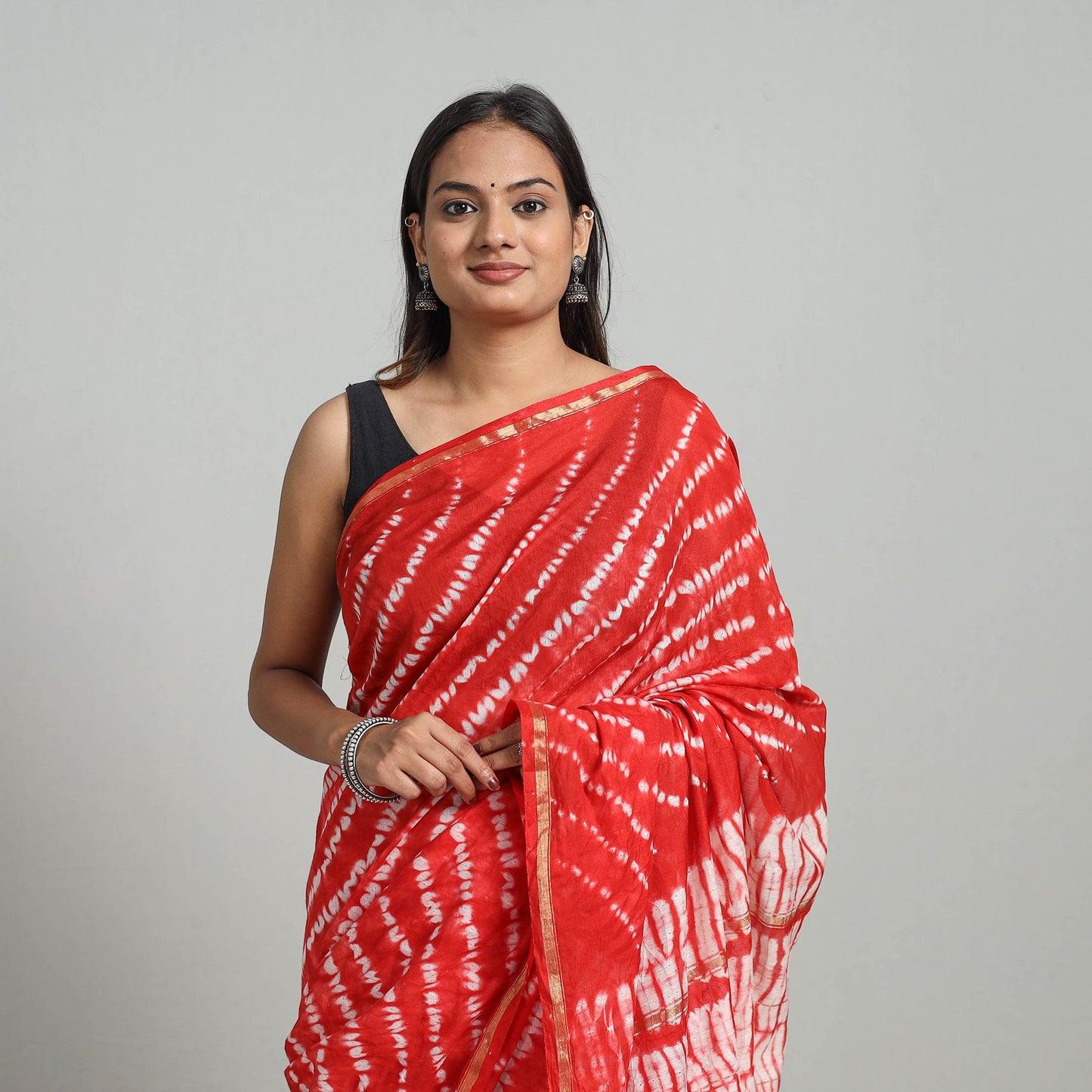 Red Elegant Tie & Dye Shibori Silk Saree Online in India