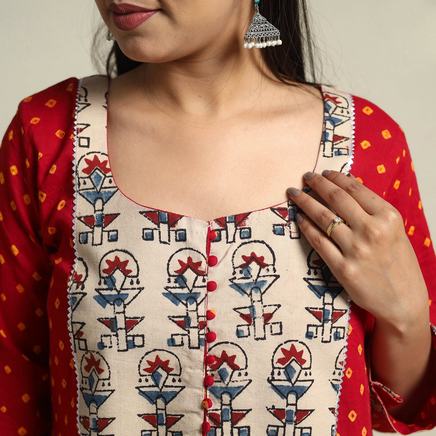 Red Tie-dye Cotton Patchwork A-Line Bandhani Kurta for Women