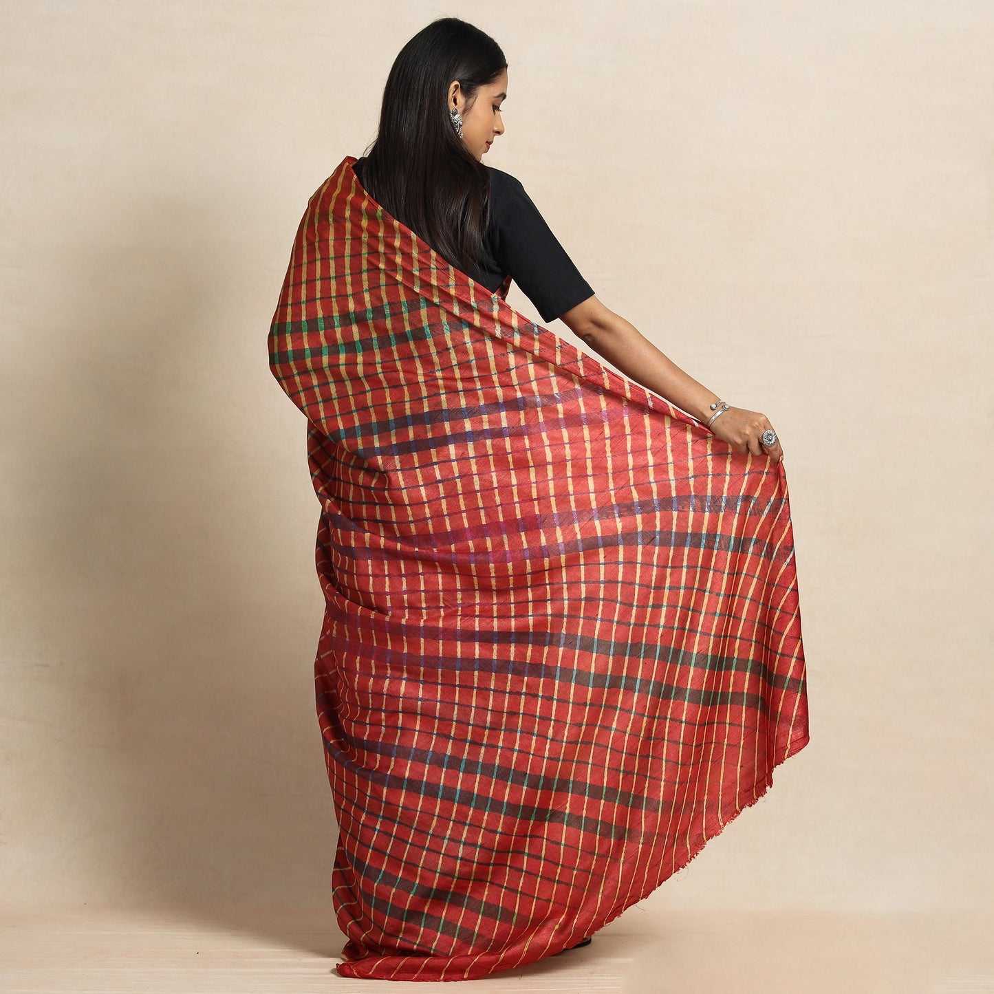 Buy Leheriya Tie-Dye Tussar Silk Handloom Saree Online l iTokri.com