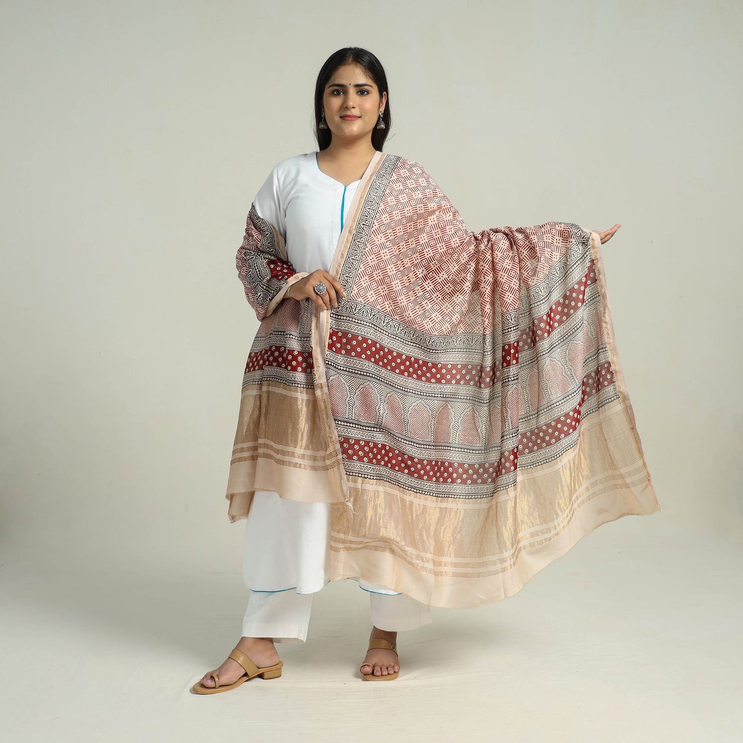 Red - traditional maheshwari silk bagh dupatta 19