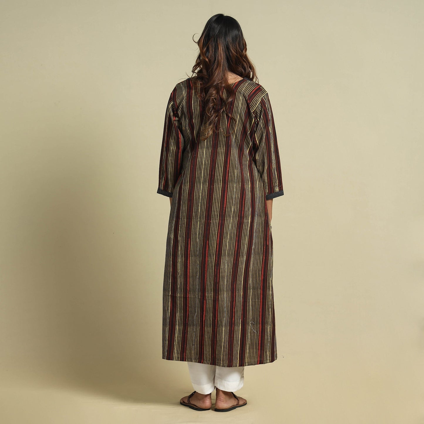  Jahota Block Printed Kantha Patchwork Cotton Kurta Online at iTokri.com