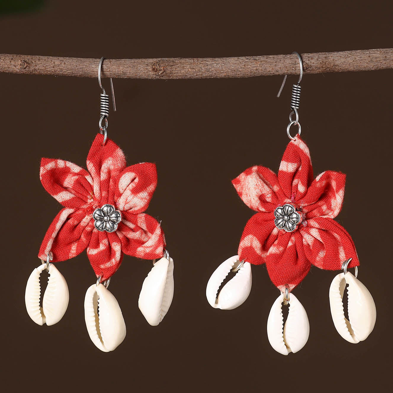 Zeenat Fabart Phool Kali Shell Earrings 