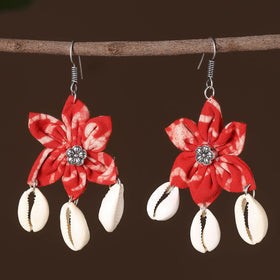 Zeenat Fabart Phool Kali Shell Earrings 