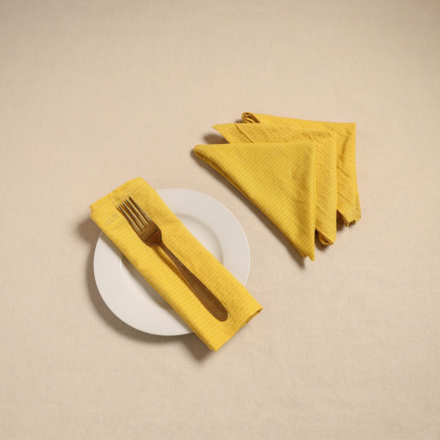 Running stitch table napkin (set of 4) 06 - handcrafted