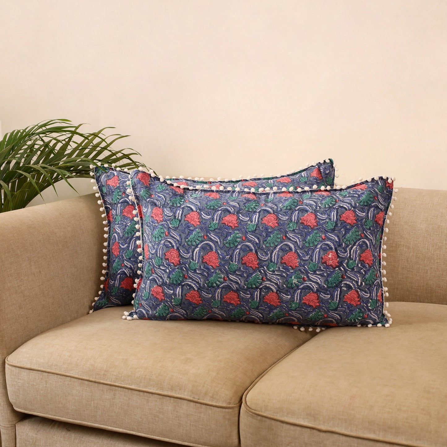 Sanganeri pillow cover with pom (set of 2) 01 - handcrafted