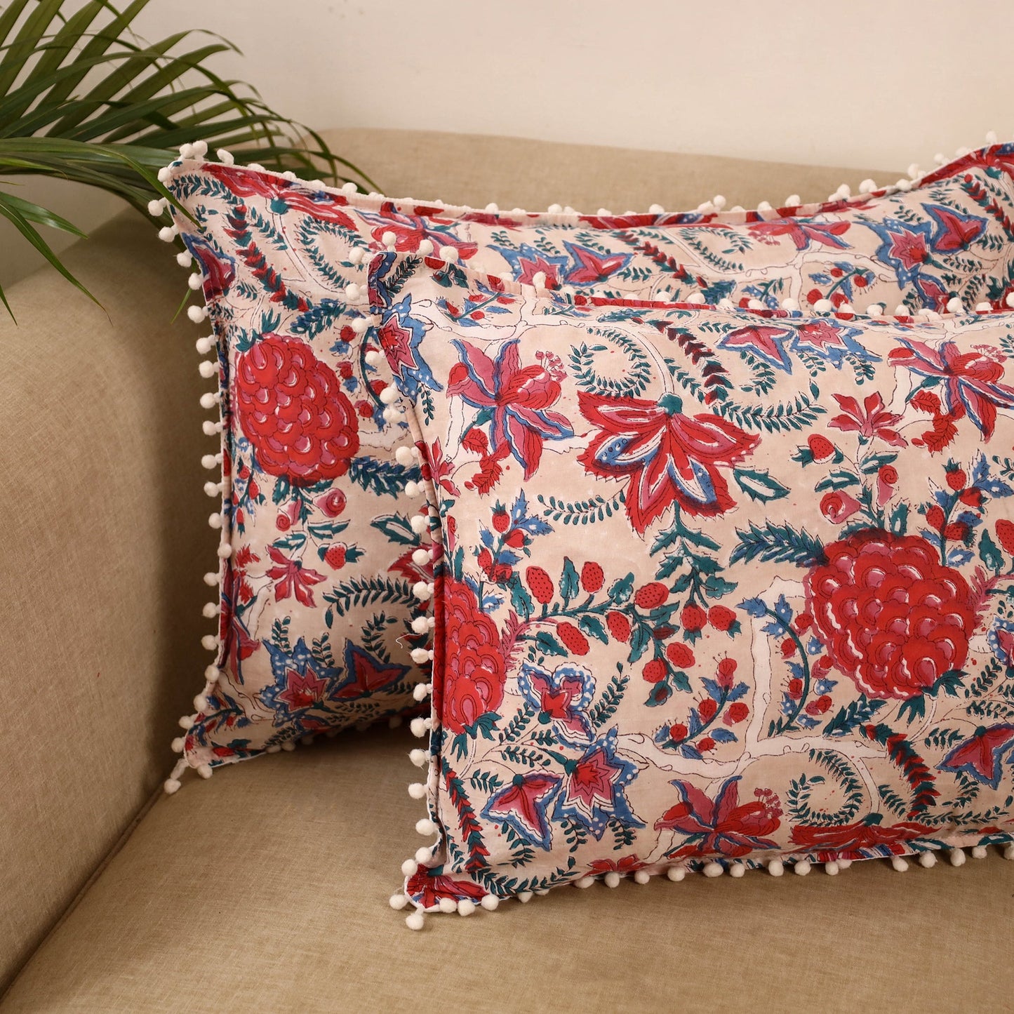 Sanganeri pillow cover with pom (set of 2) 03 - handcrafted