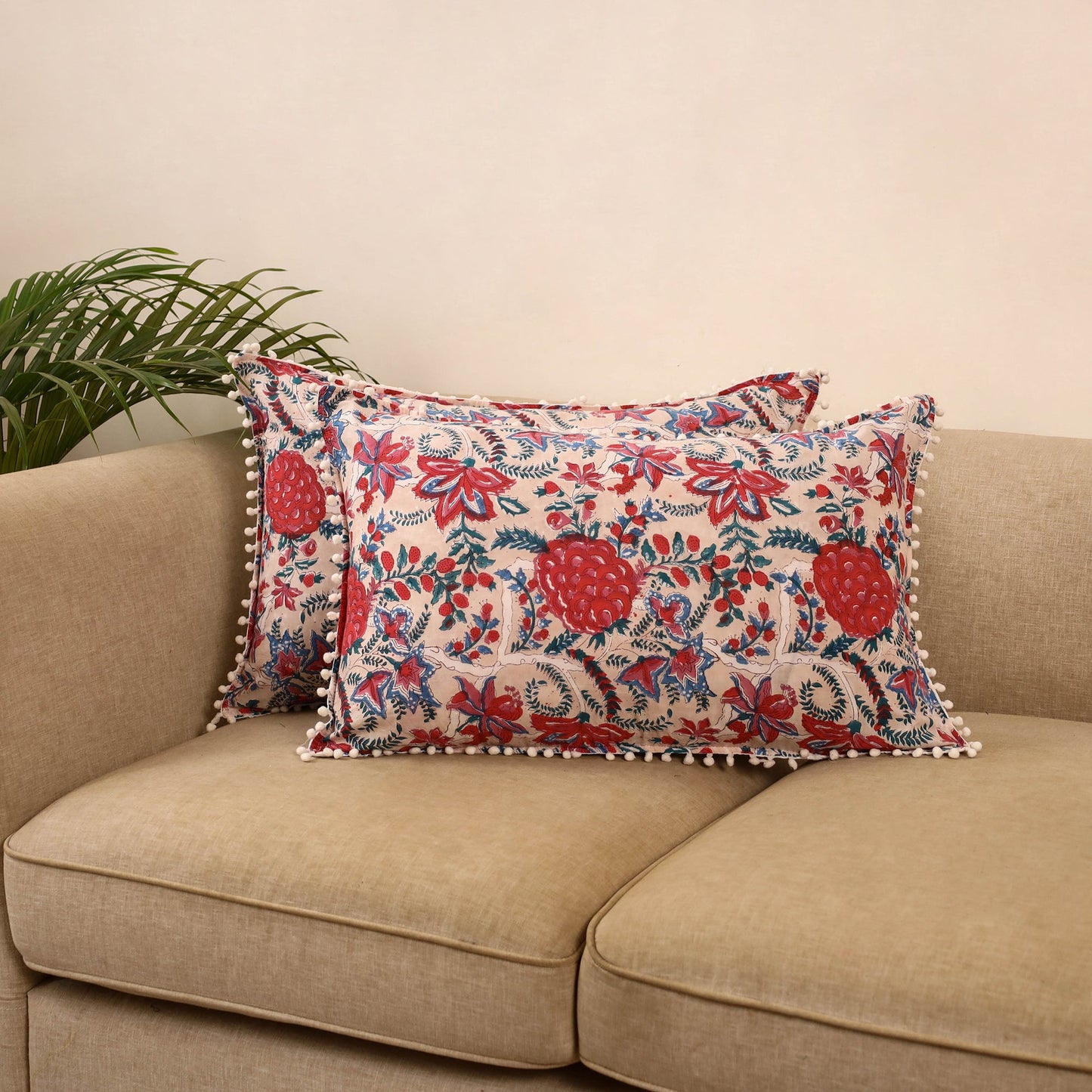 Sanganeri pillow cover with pom (set of 2) 03 - handcrafted