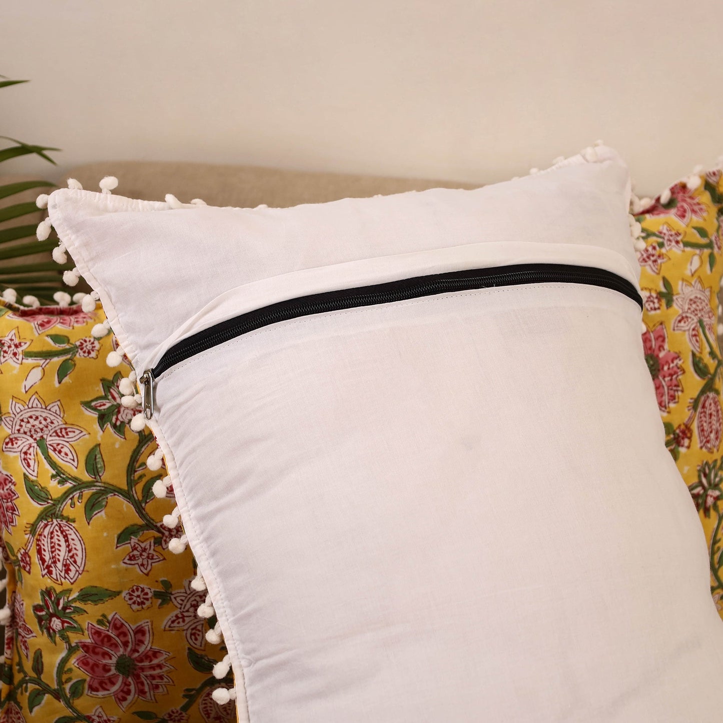 Sanganeri pillow cover with pom (set of 2) 27 - handcrafted