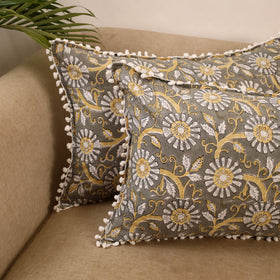 Sanganeri pillow cover with pom (set of 2) 38 - handcrafted