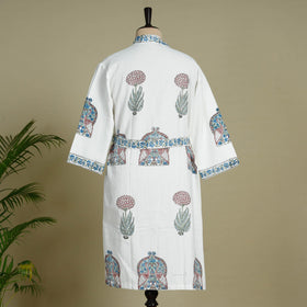 Buy Sanganeri Block Printed Waffle Weave Handwoven Bath Robe Online at iTokri.com