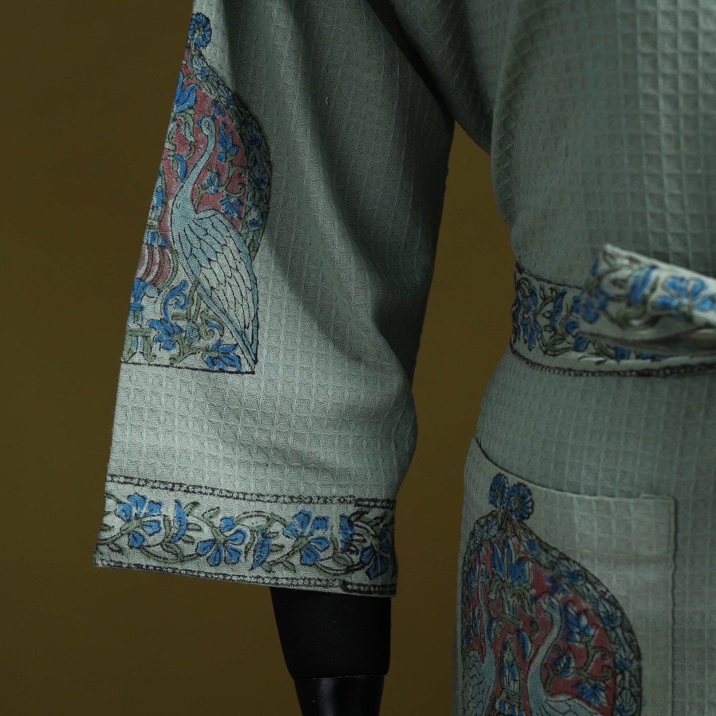 Sanganeri waffle weave handwoven bath robe 14 - handcrafted