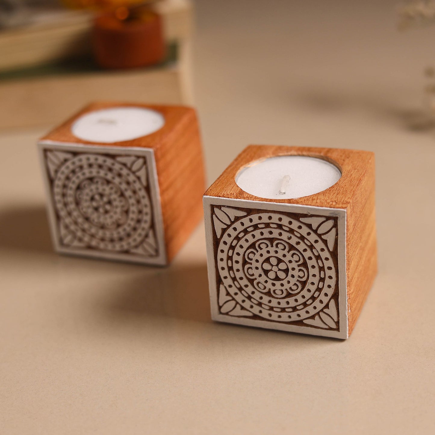 Set of 2 hand carved bakayan wood tealight candle holder 03