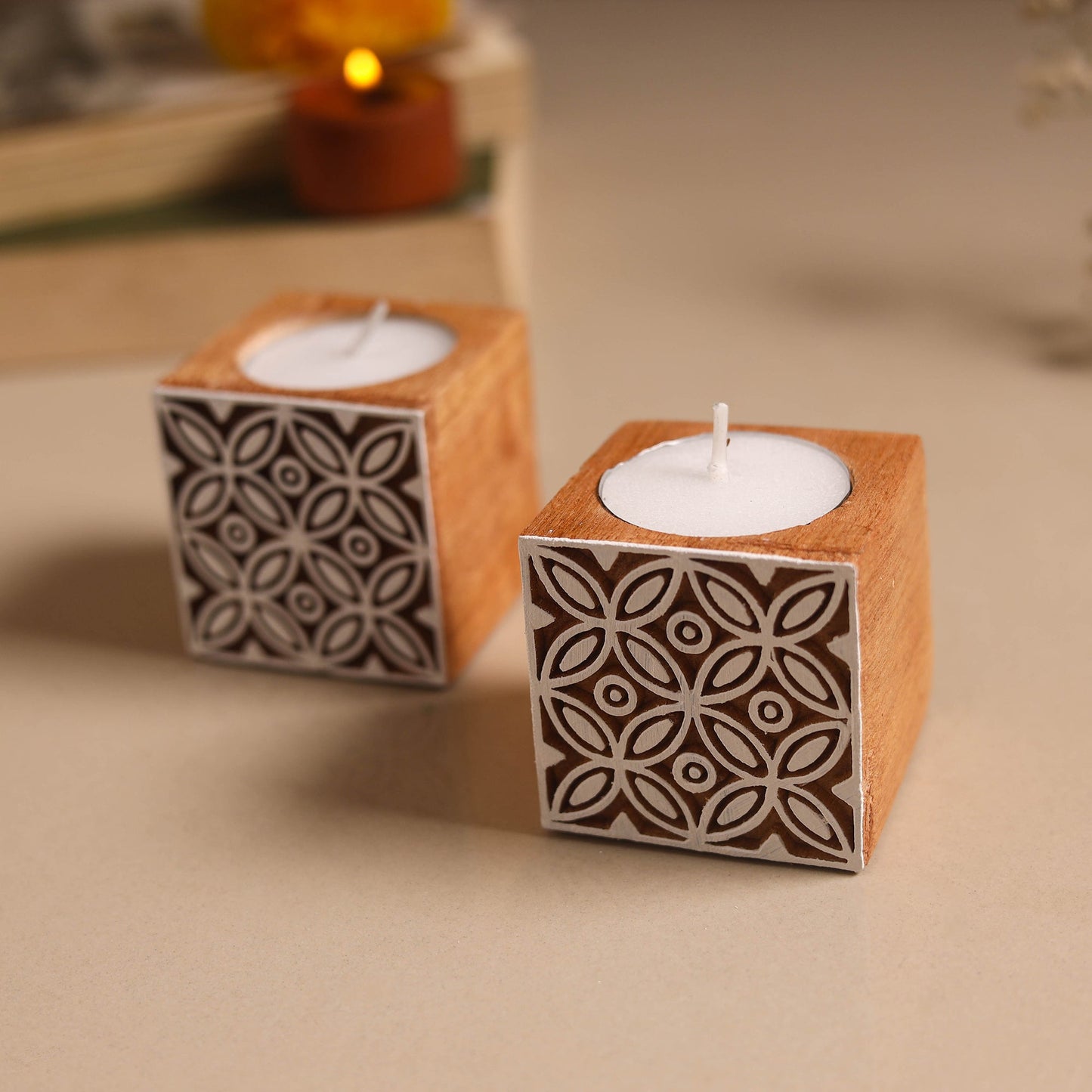 Set of 2 hand carved bakayan wood tealight candle holder 14