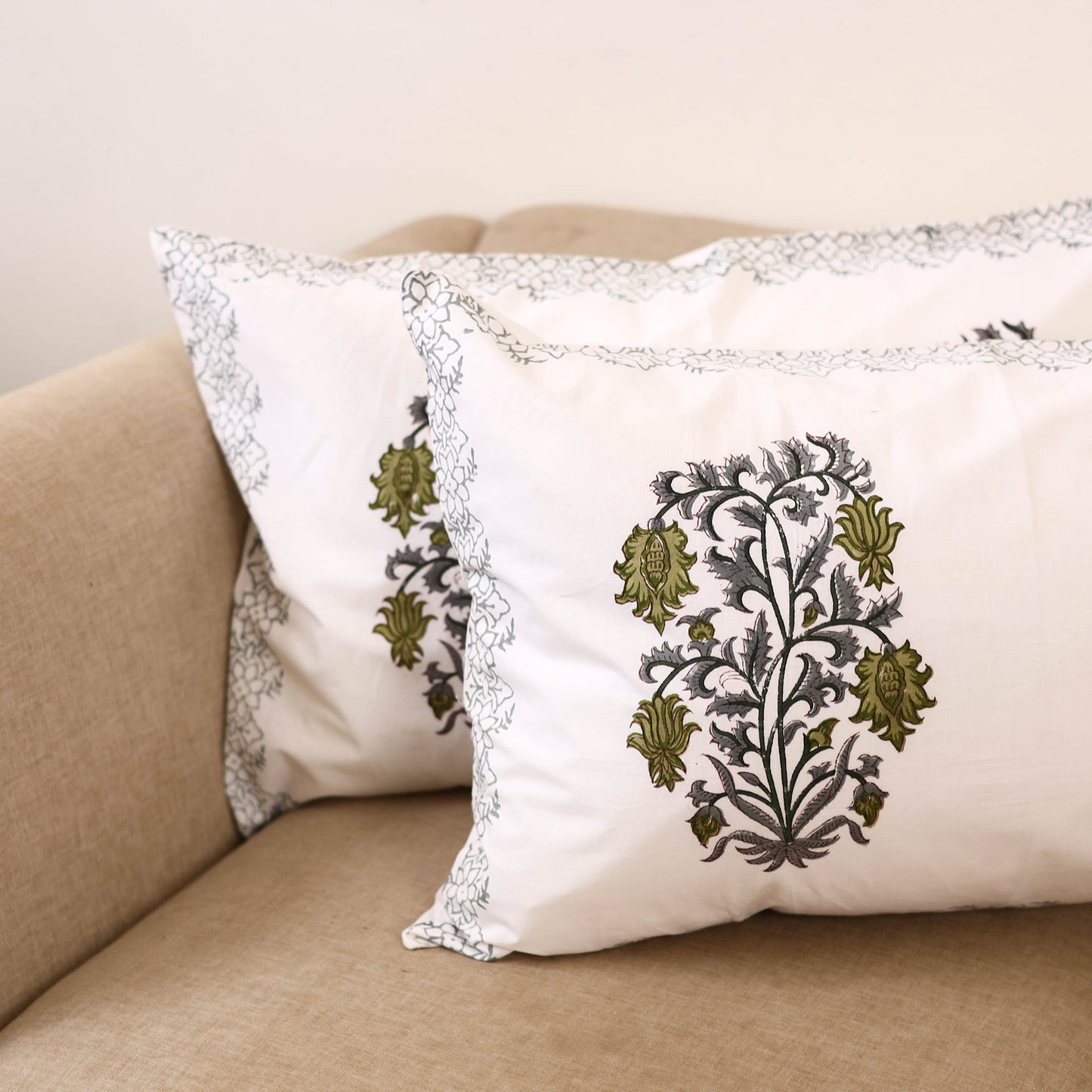 Set of 2 sanganeri cotton pillow covers 129 - handcrafted
