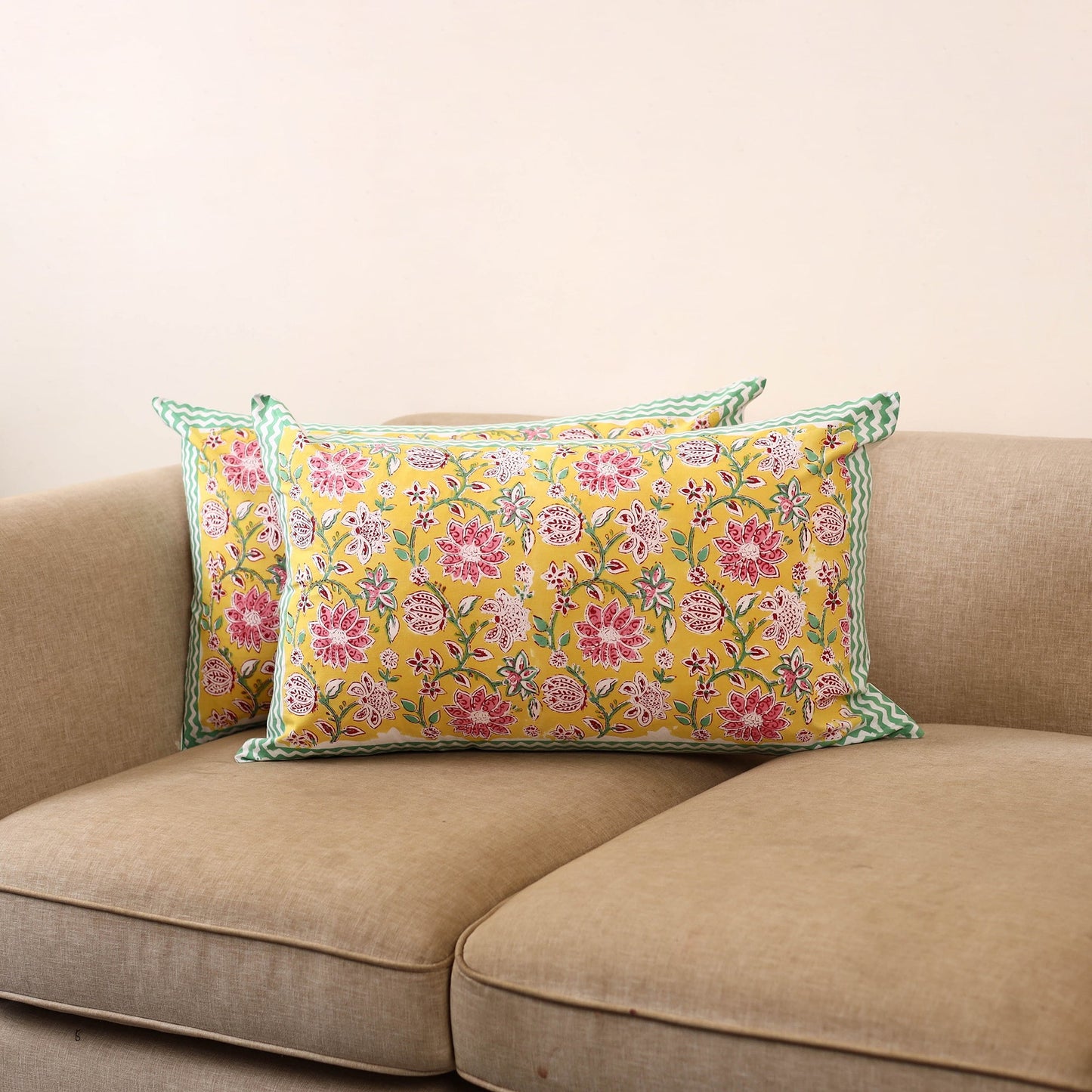 Set of 2 sanganeri cotton pillow covers 136 - handcrafted