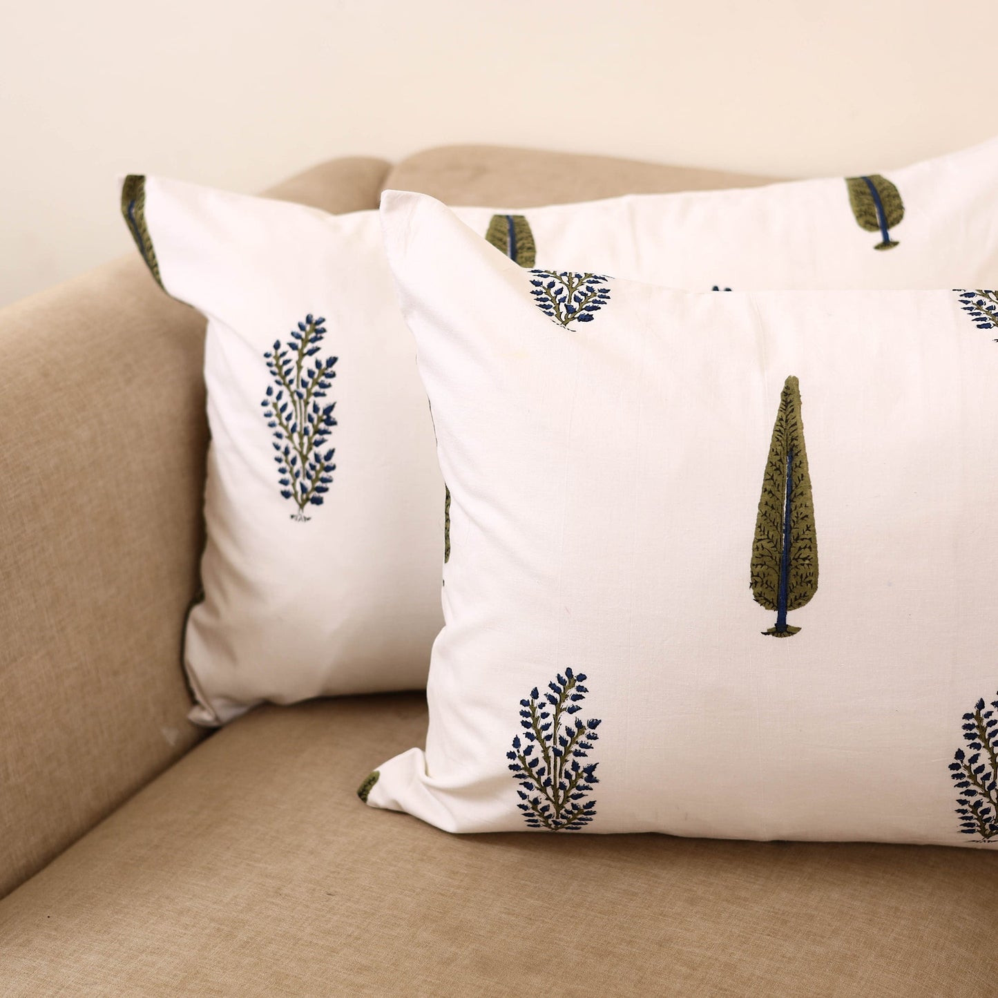 Set of 2 sanganeri cotton pillow covers 142 - handcrafted