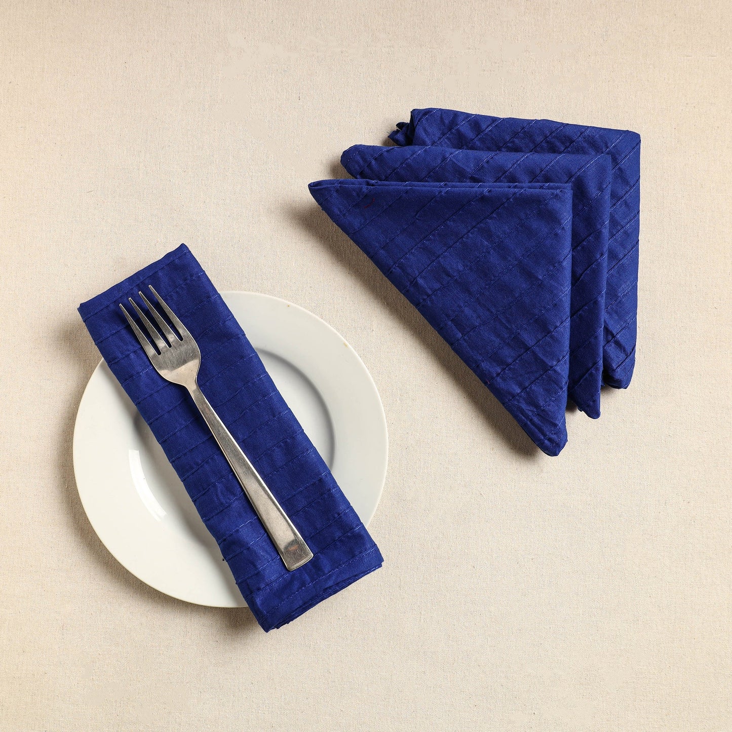 Set of 4 - blue pintuck plain cotton table napkins (18 x 18