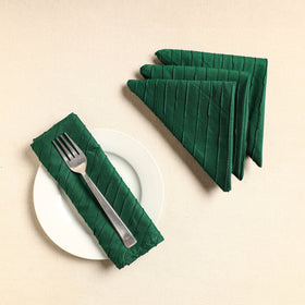 Set of 4 - green pintuck plain cotton table napkins (18 x