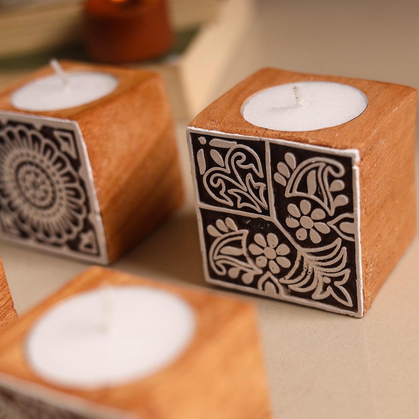 Set of 4 hand carved bakayan wood tealight candle holder 16