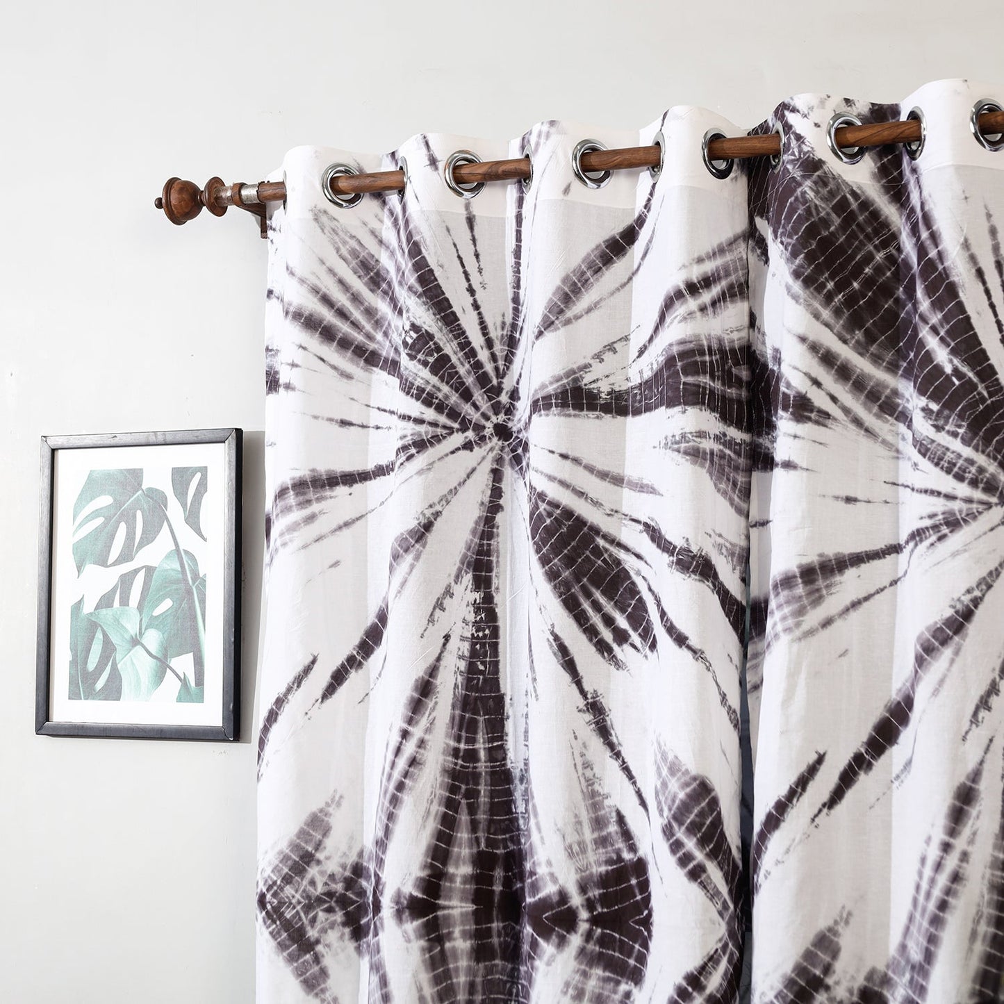 Shibori tie-dye cotton door curtain (7 x 3 feet) (single