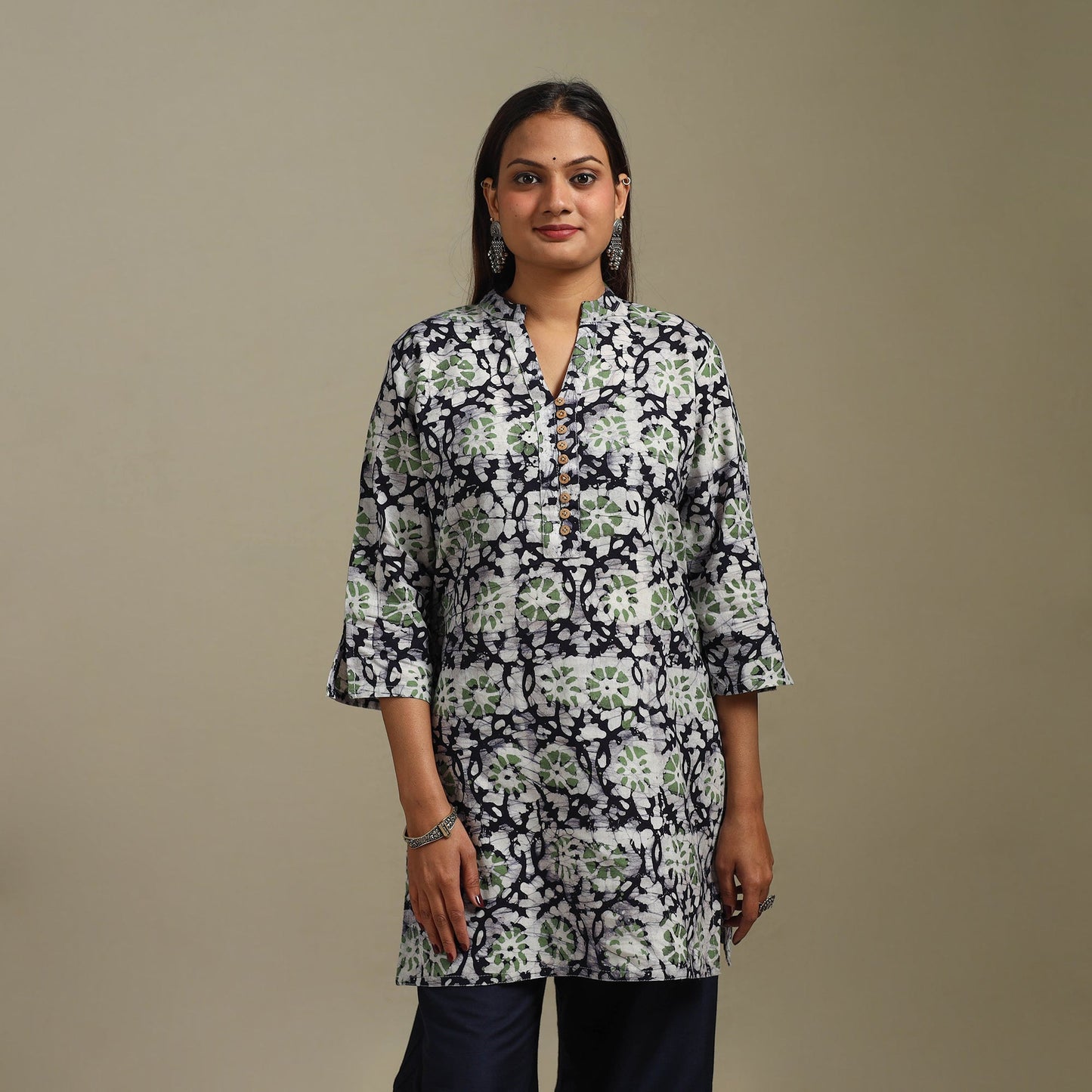 Short cotton hand batik kurta for women 37 - handcrafted