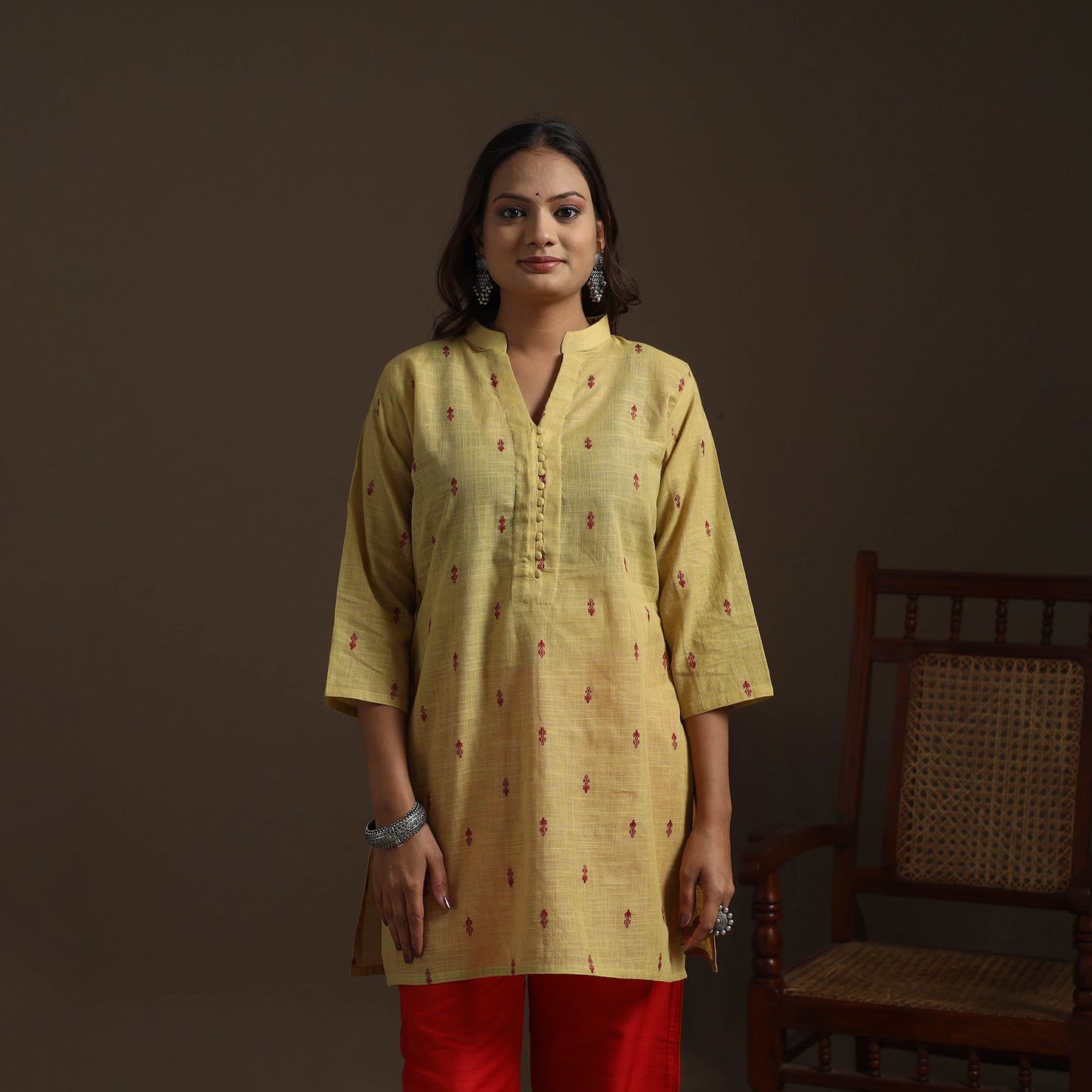 Short cotton jacquard kurta for women 21 - handcrafted
