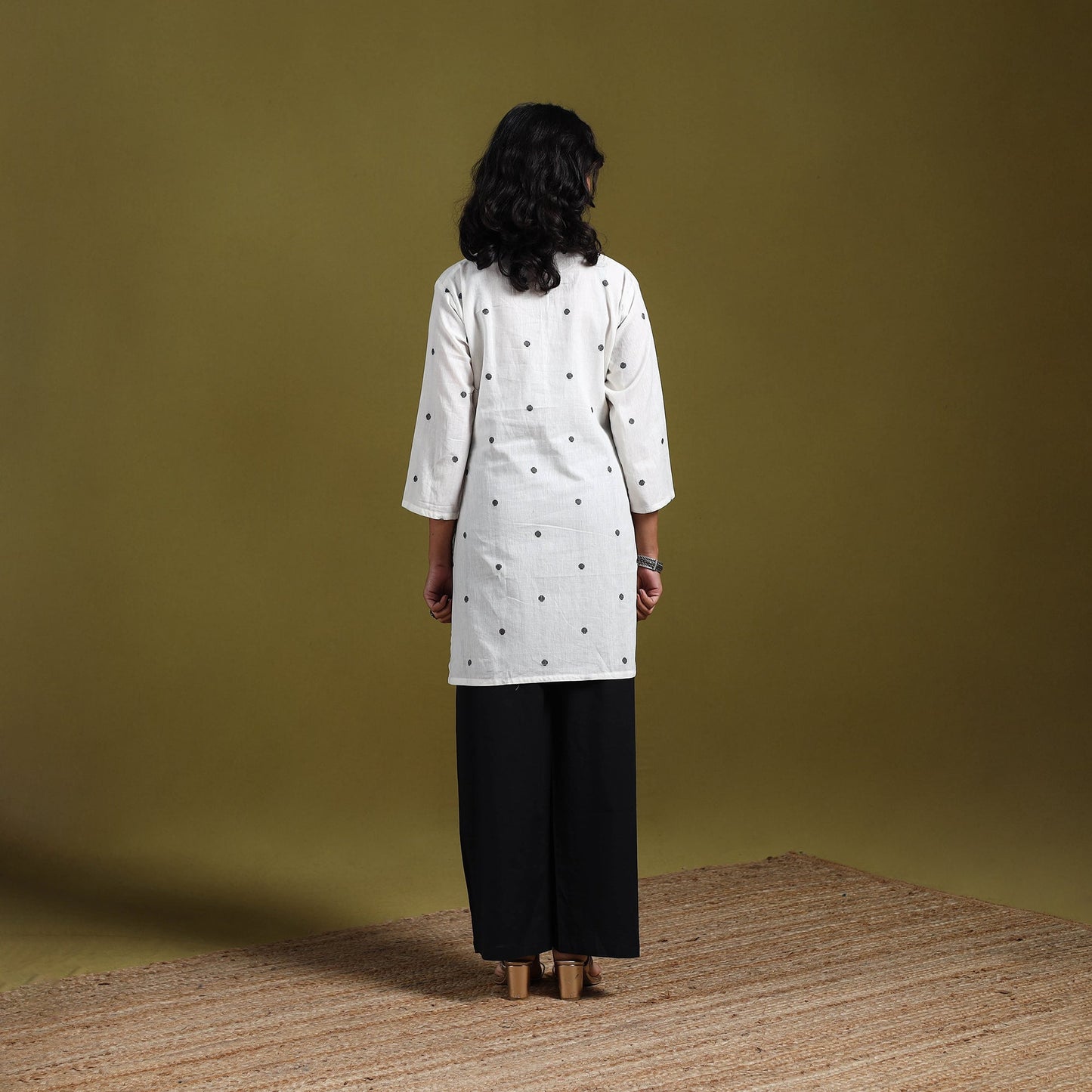 Short cotton jacquard kurta for women 25 - handcrafted