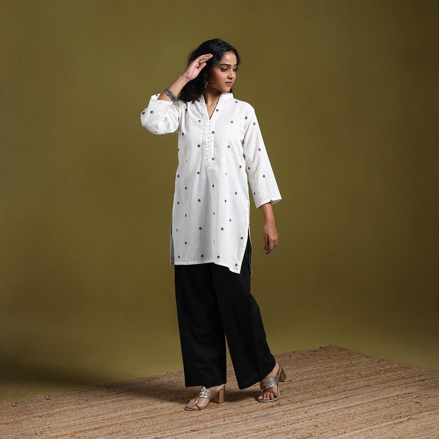 Short cotton jacquard kurta for women 25 - handcrafted