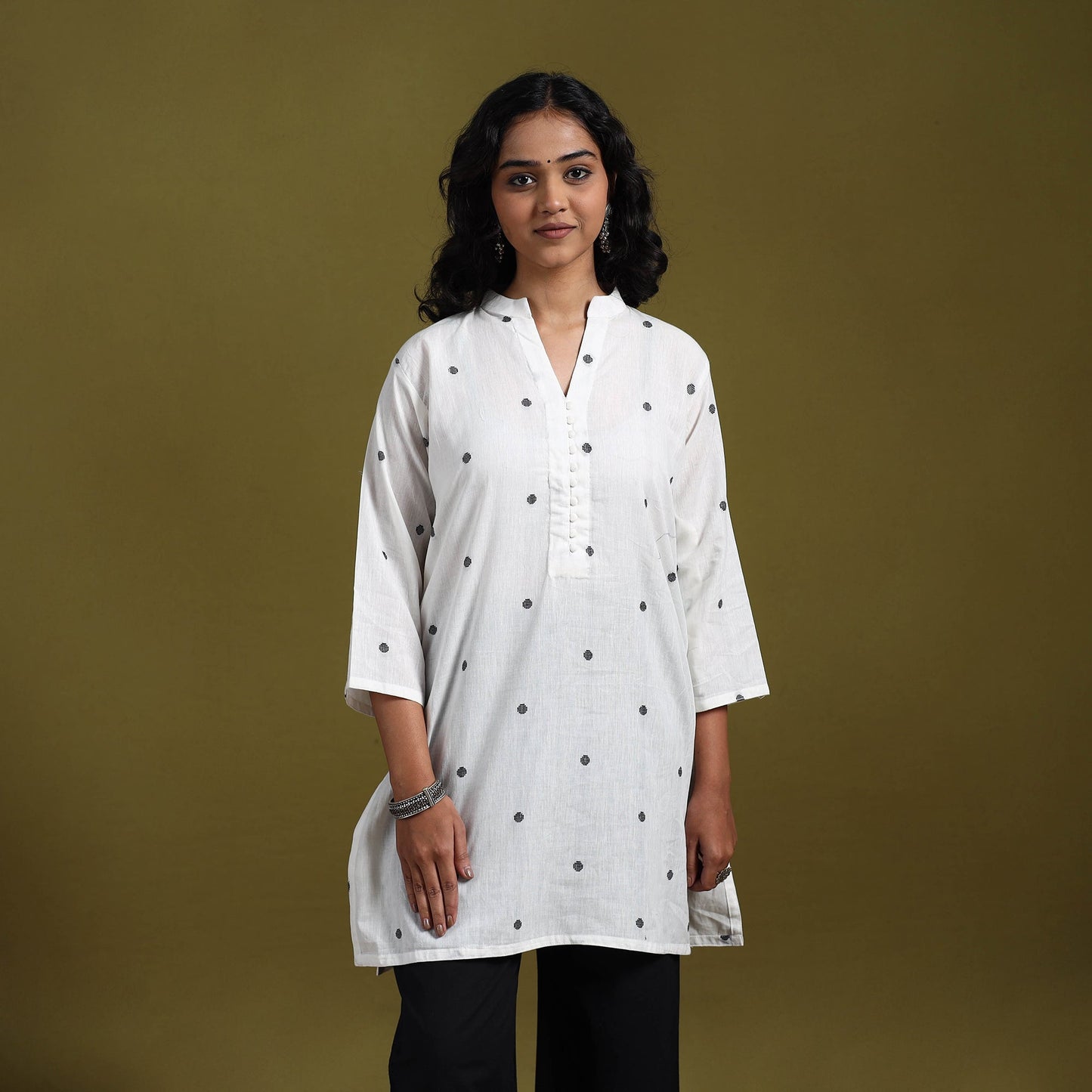Short cotton jacquard kurta for women 25 - handcrafted
