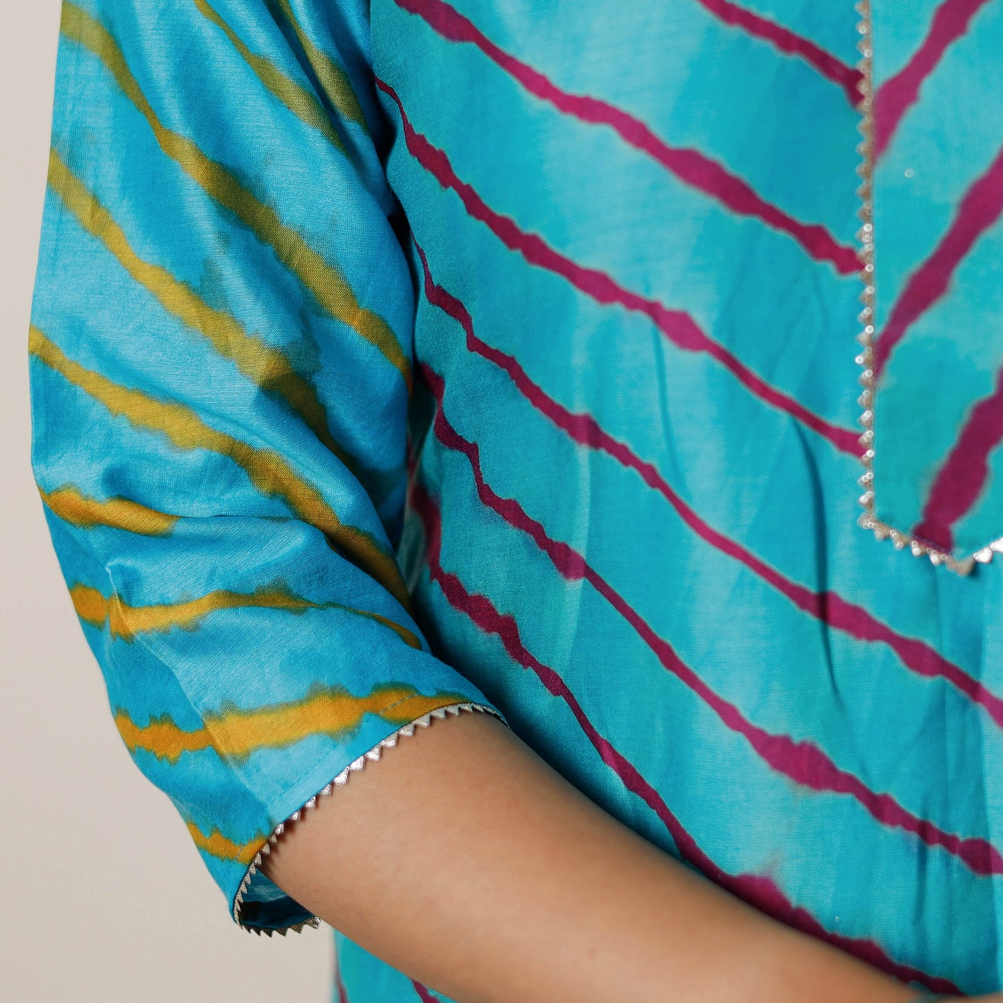 Buy Leheriya Tie-Dye Chanderi Silk Long Kurta Online l iTokri.com