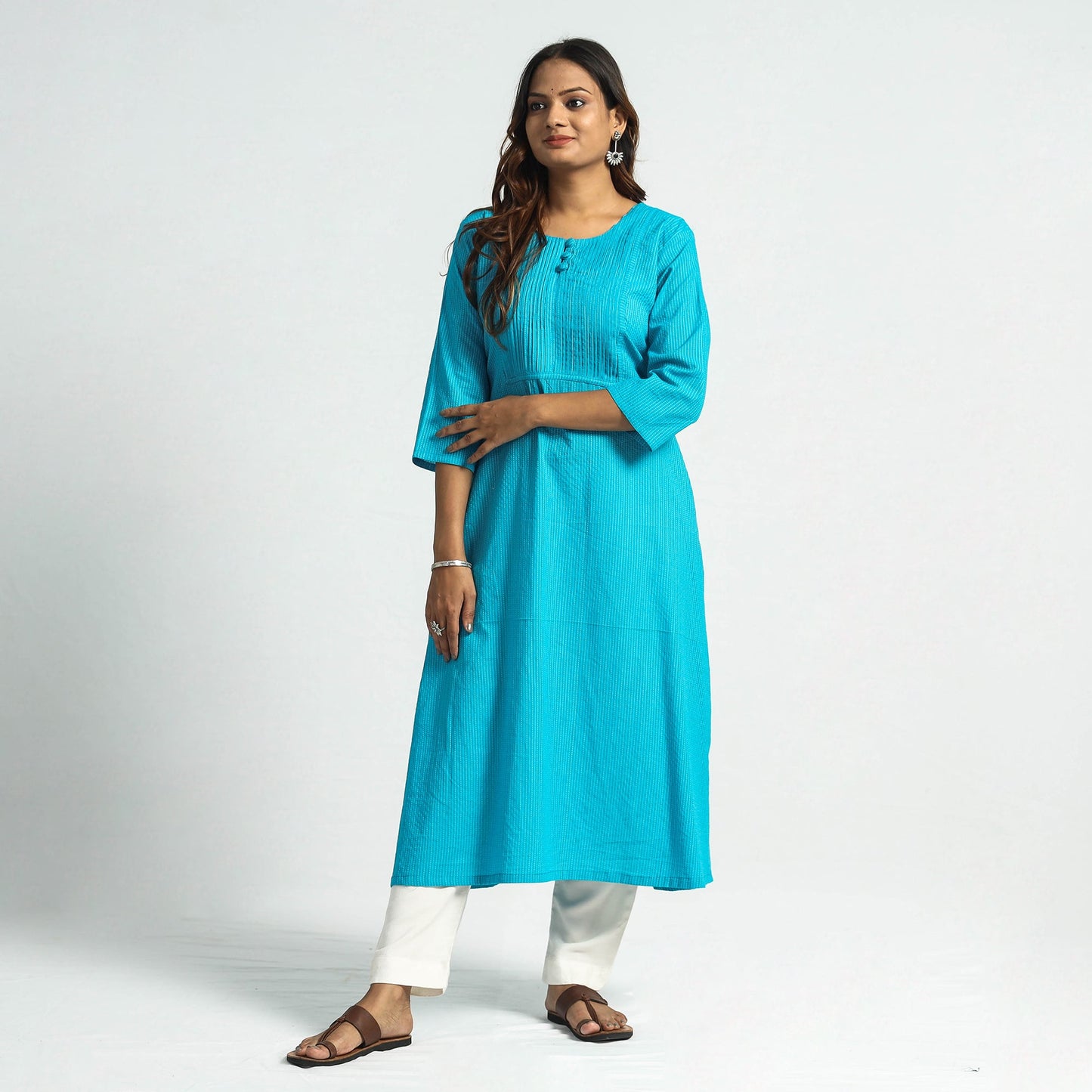 Buy Plain Running Stitch Cotton Pintuck Long Kurta Online at iTokri.com