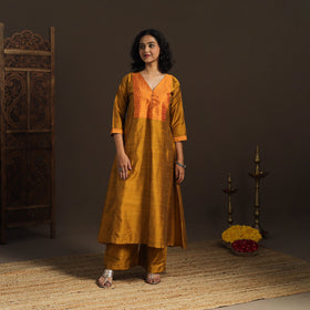 Slub silk a-line plain kurta with ikat patch 02
