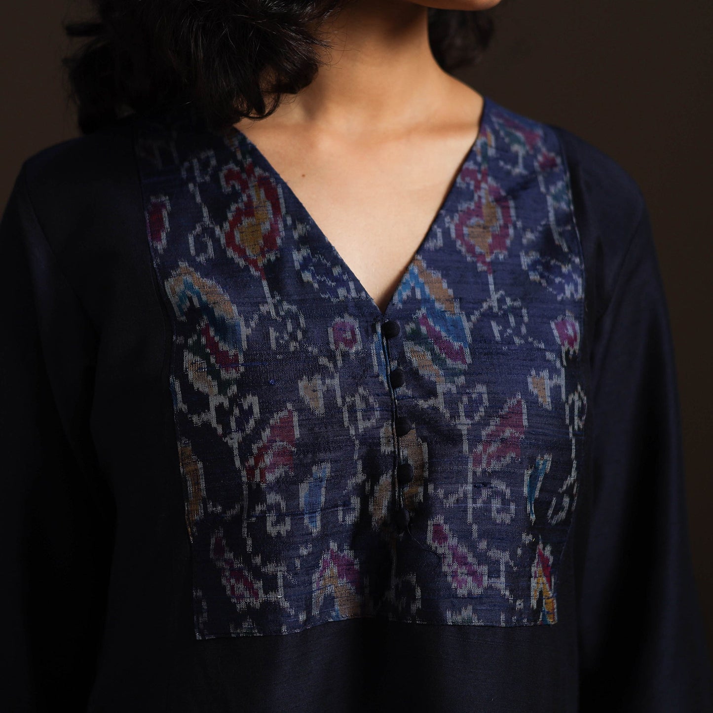Slub silk a-line plain kurta with ikat patch 04